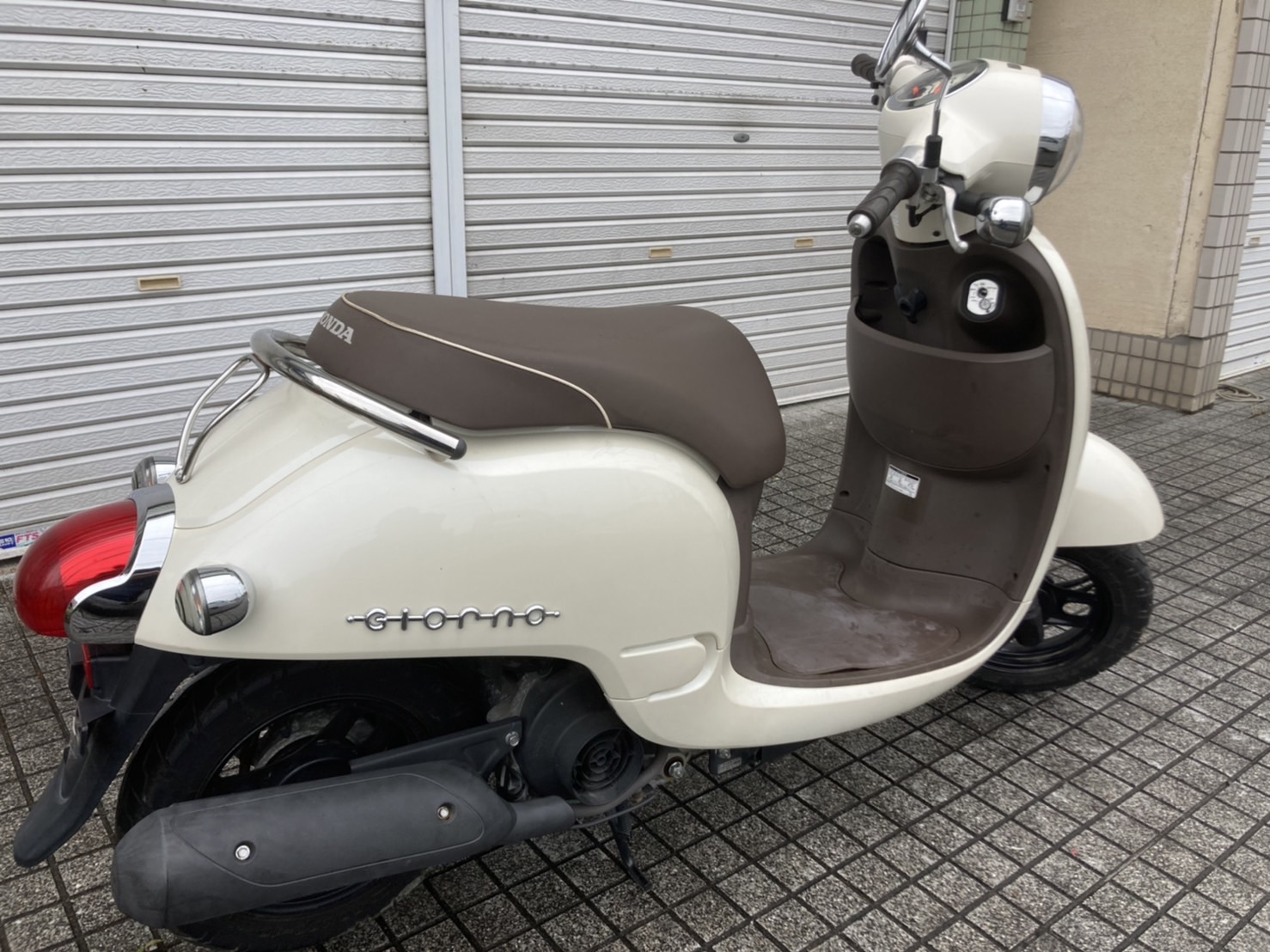 HONDA】ジョルノ AF70 人気のベージュ色 中古車 大津市 唐崎店 | 有限